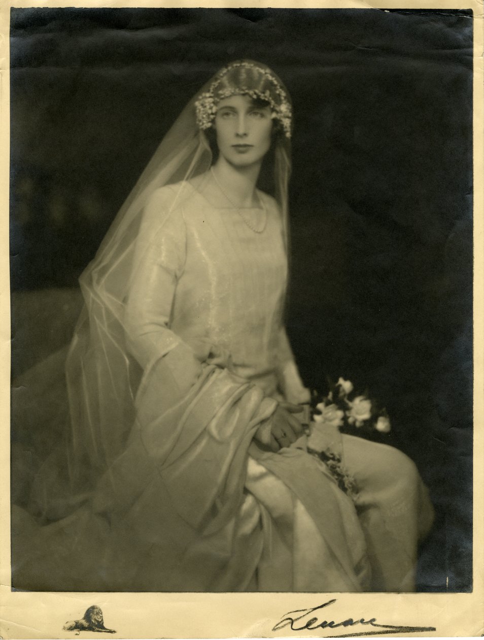 Svatební fotografie Lady Anne Hunloke (rozená Cavendish) od Thomas Kelly