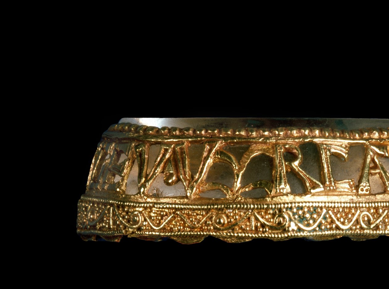 Zlatý klenot Alfred Jewel, křišťál a detail smaltu z 100550 od Anglo Saxon
