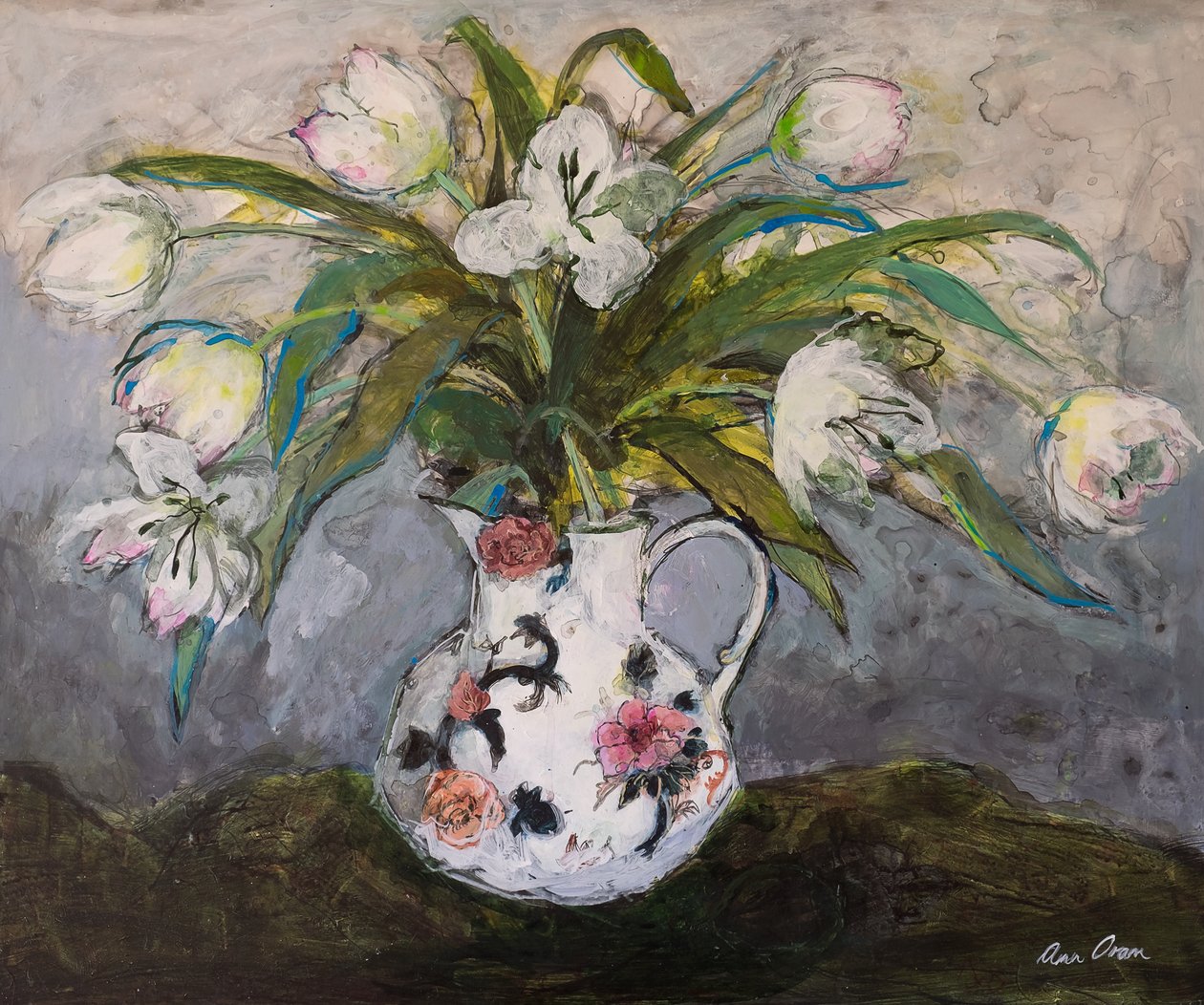 Bílé tulipány v železném džbánu, 2019 (akryl) od Ann Oram
