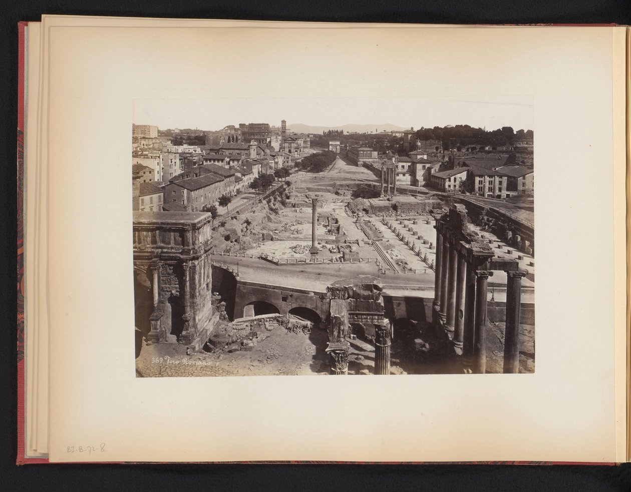 Forum Romanum v Římě, Itálie Forum Romanum (název na objektu) od Anonymous