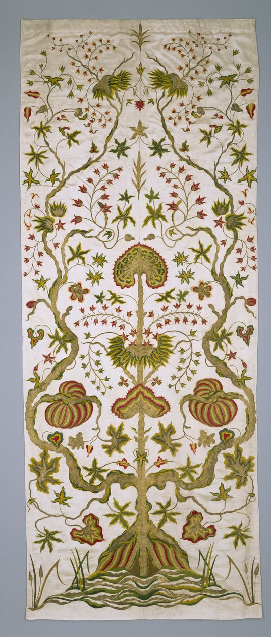 Panel ze souboru závěsů na postel, cca 1705-25 (hedvábí, zlatá nit a výšivka) od Anonymous Anonymous