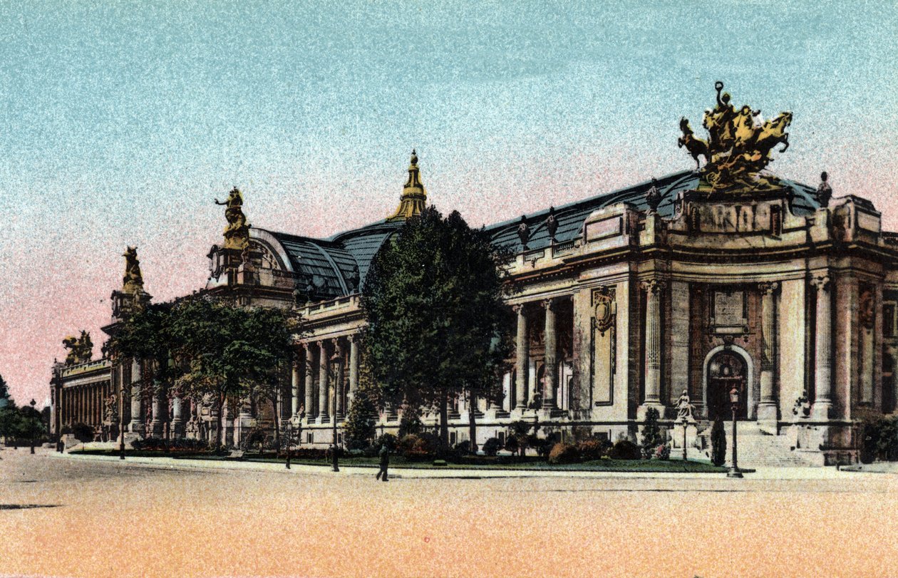 Paříž: vnější pohled na Grand Palais otevřený v roce 1900. Fotografie z roku 1920 v „Uměleckém albu“ města Paříže. Soukromá sbírka. od Anonymous Anonymous