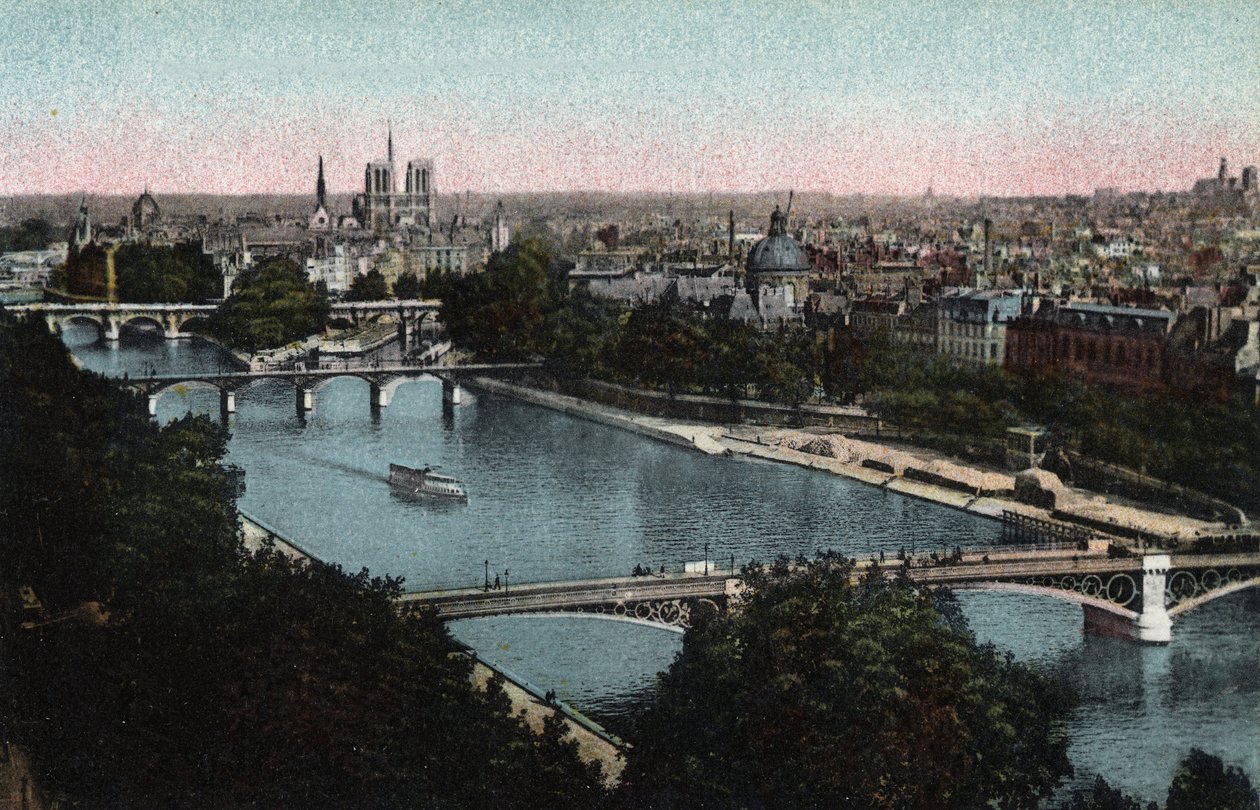 Paříž: panorama Seiny směrem ke Cathedrale Notre Dame (Notre-Dame) a Ile de la Cite. Fotografie z roku 1920 v „Uměleckém albu“ města Paříže. Soukromá sbírka. od Anonymous Anonymous