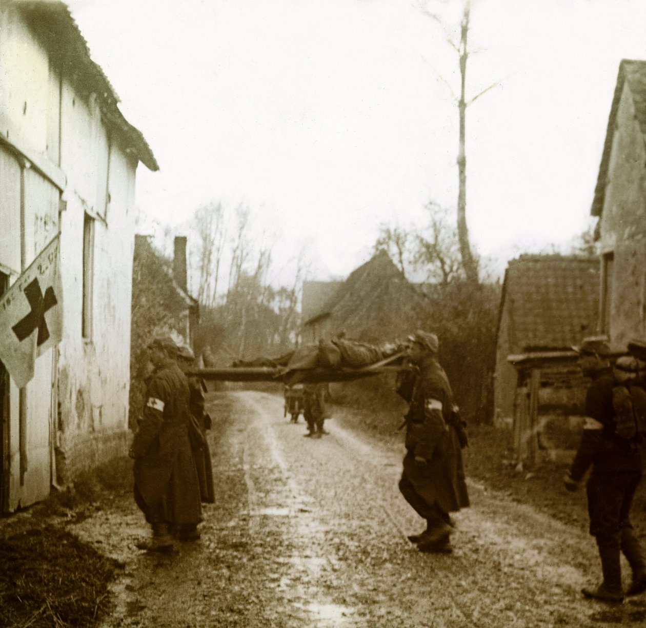 Fotografie - Stereoskopická skleněná deska o první světové válce: Zranění přijíždějící na pohotovostní stanici, Soukromá sbírka od Anonymous Anonymous