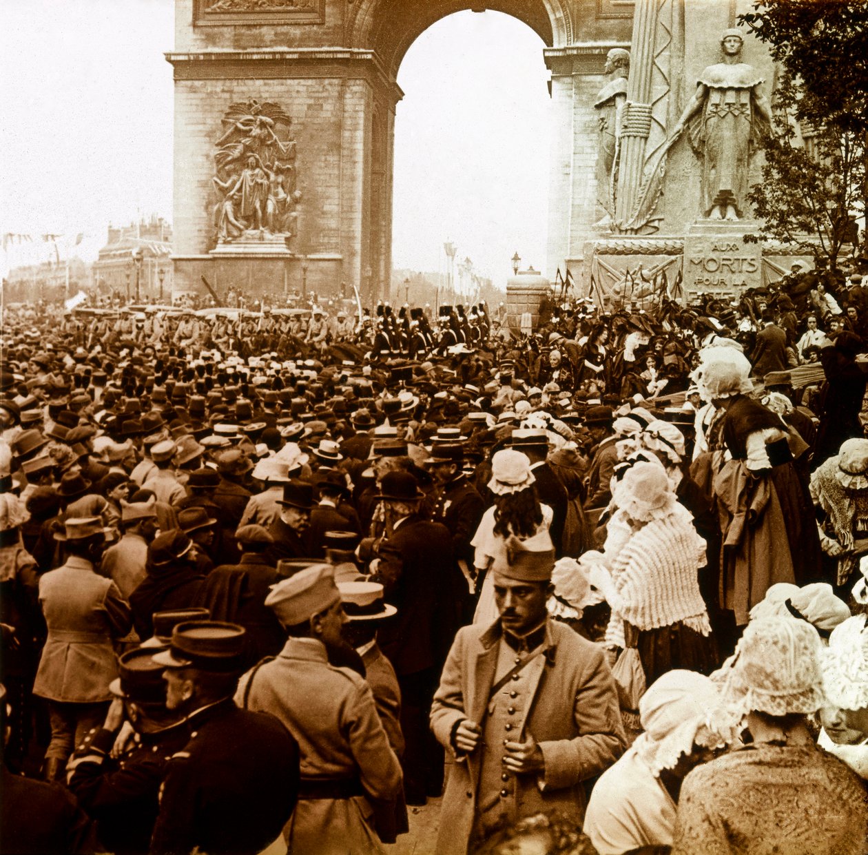 Fotografie - Stereoskopická skleněná deska o první světové válce: Pařížská populace v den vítězství v roce 1919, soukromá sbírka od Anonymous Anonymous