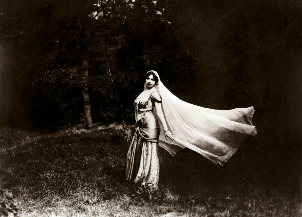 Portrét Margarethy Geertruidy Zelleové, známé jako Mata Hari (Mata-Hari od Anonymous Anonymous