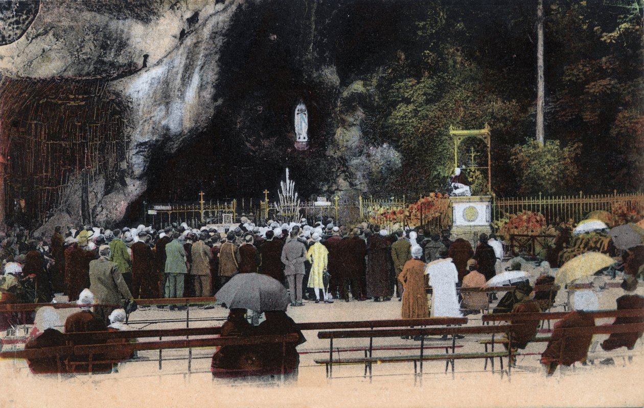 Jeskyně v Lourdes - Hautes Pyrenees (65) kolem roku 1900. od Anonymous Anonymous