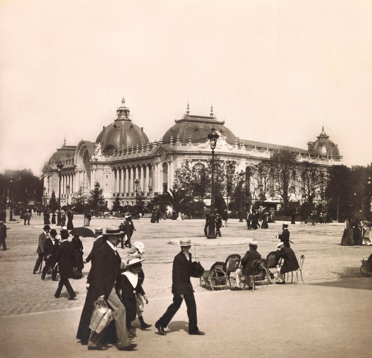 Univerzální výstava roku 1900 - Výstava Universelle de 1900 v Paříži: Le Pepetit Palais - soukromá sbírka od Anonymous Anonymous
