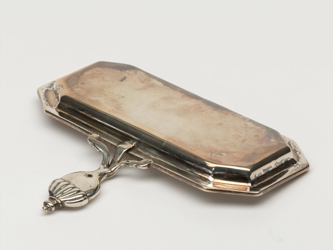 Zásobník na zhasínání svíček, Board of Ordnance, cca 1696 (zásobník, tlumič) od Anthony Nelme