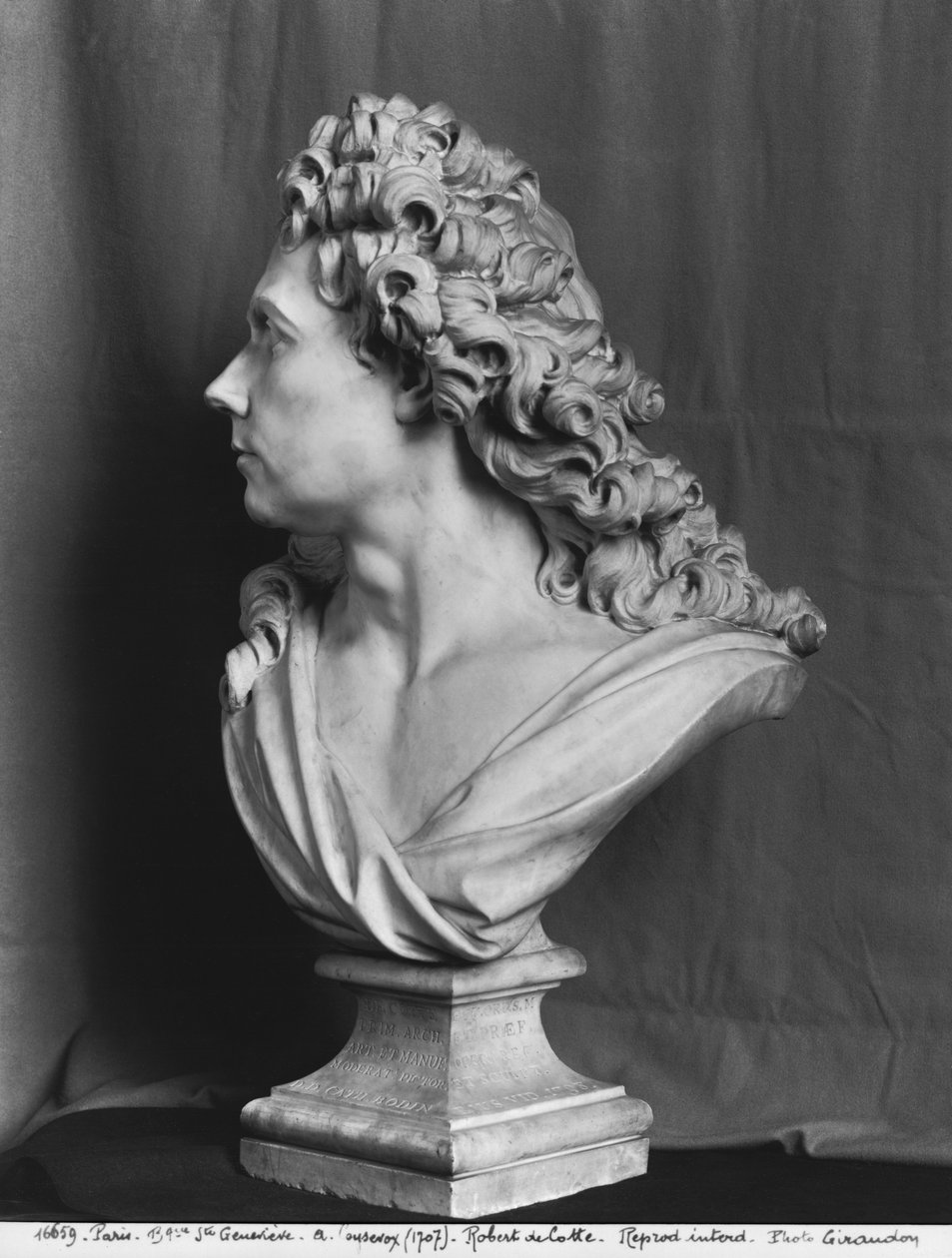 Busta Roberta de Cotte, 1707 (viz také 346009, 346010) (mramor) od Antoine Coysevox