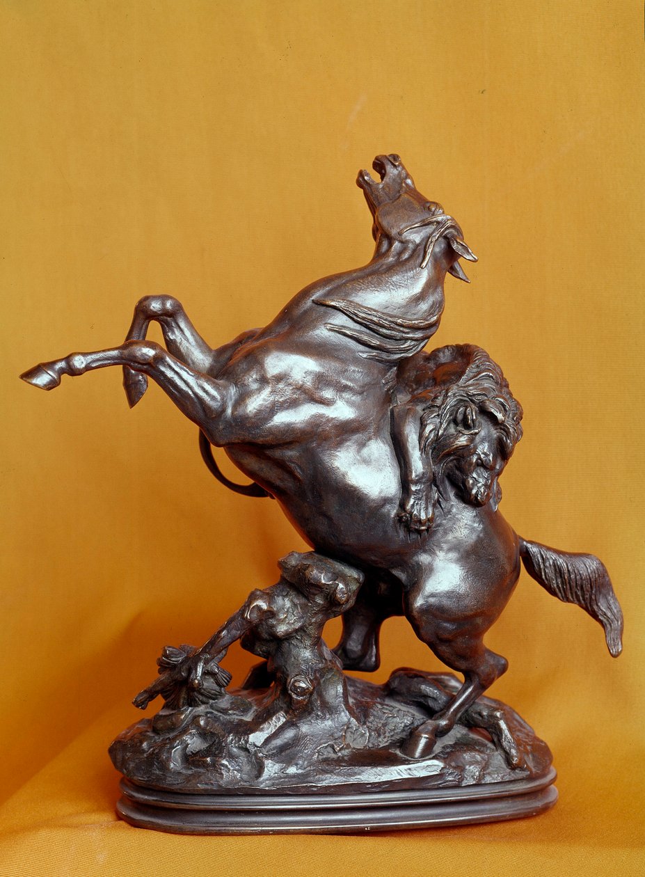 Lev útočí na koně Bronzová socha od Antoina Louise Barye (1795-1875) 19. století. Paříž, muzeum Louvre od Antoine Louis Barye