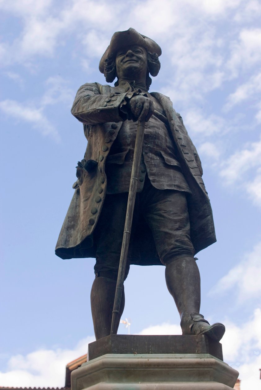 Pomník Carla Osvalda Goldoniho (bronz) od Antonio Dal Zotto