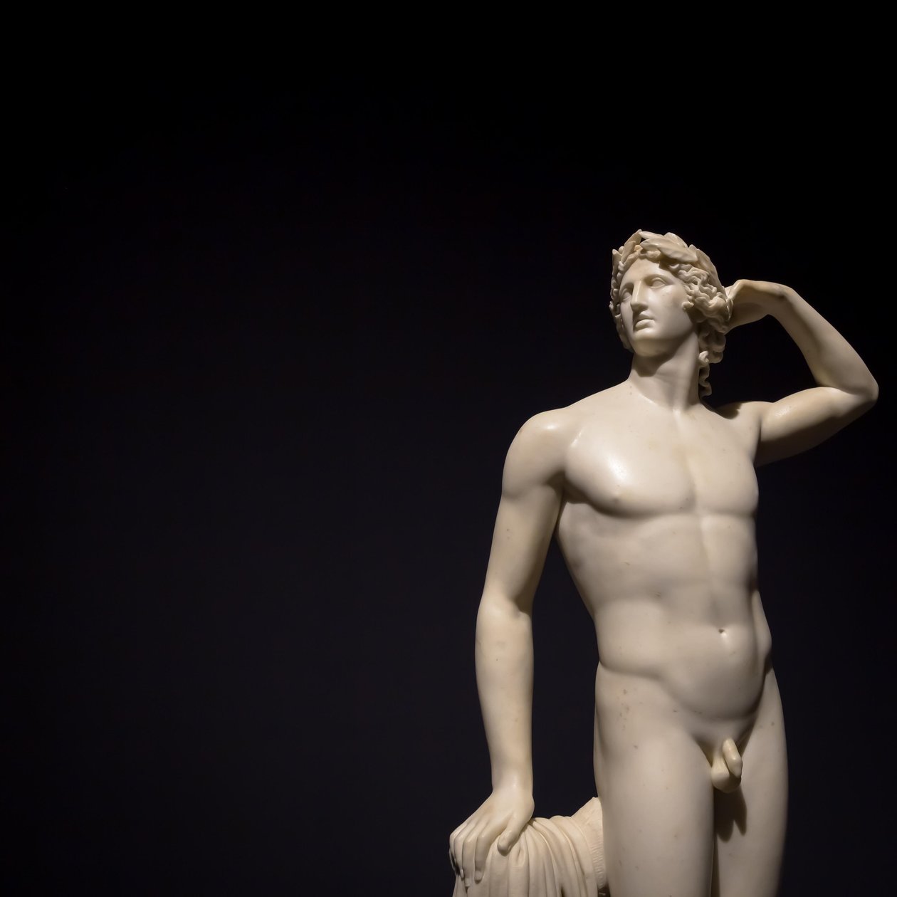 MILÁN, ITÁLIE - červen 2020: antická socha Apollóna, který si vřeští - 1782 - Ant..., 2019 (foto) od Antonio Canova