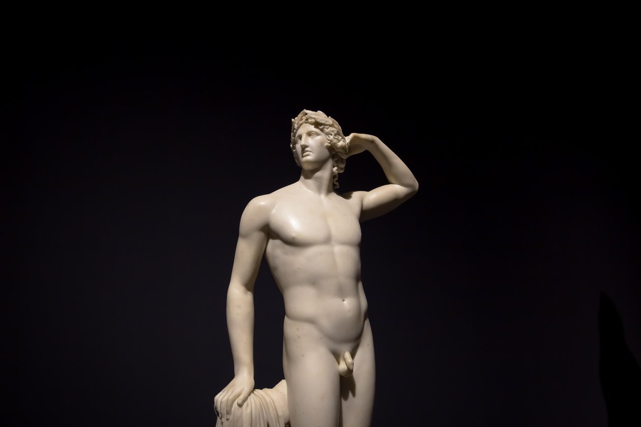 MILÁN, ITÁLIE - červen 2020: antická socha Apollóna, který si vřeští - 1782 - Ant..., 2019 (foto) od Antonio Canova