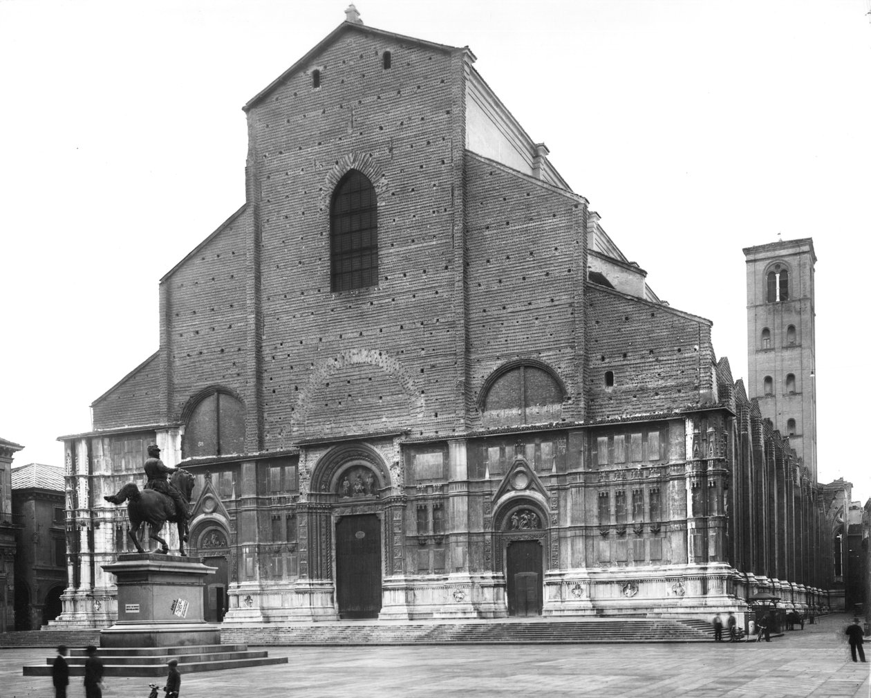 Pohled na průčelí kostela od Antonio di Vincenzo Antonio di Vincenzo