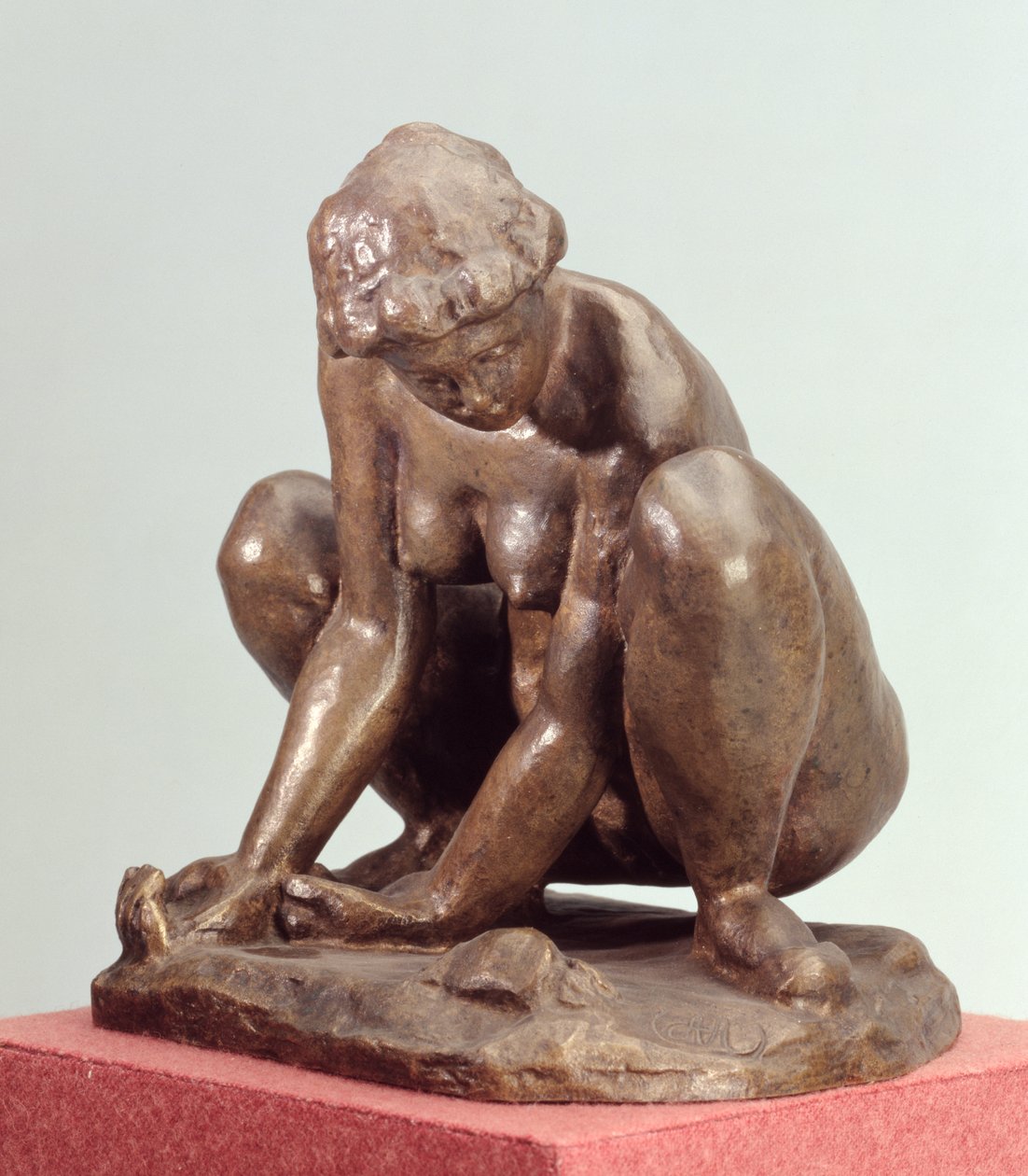 Krčící se žena, 1900-02 (bronz) od Aristide Maillol