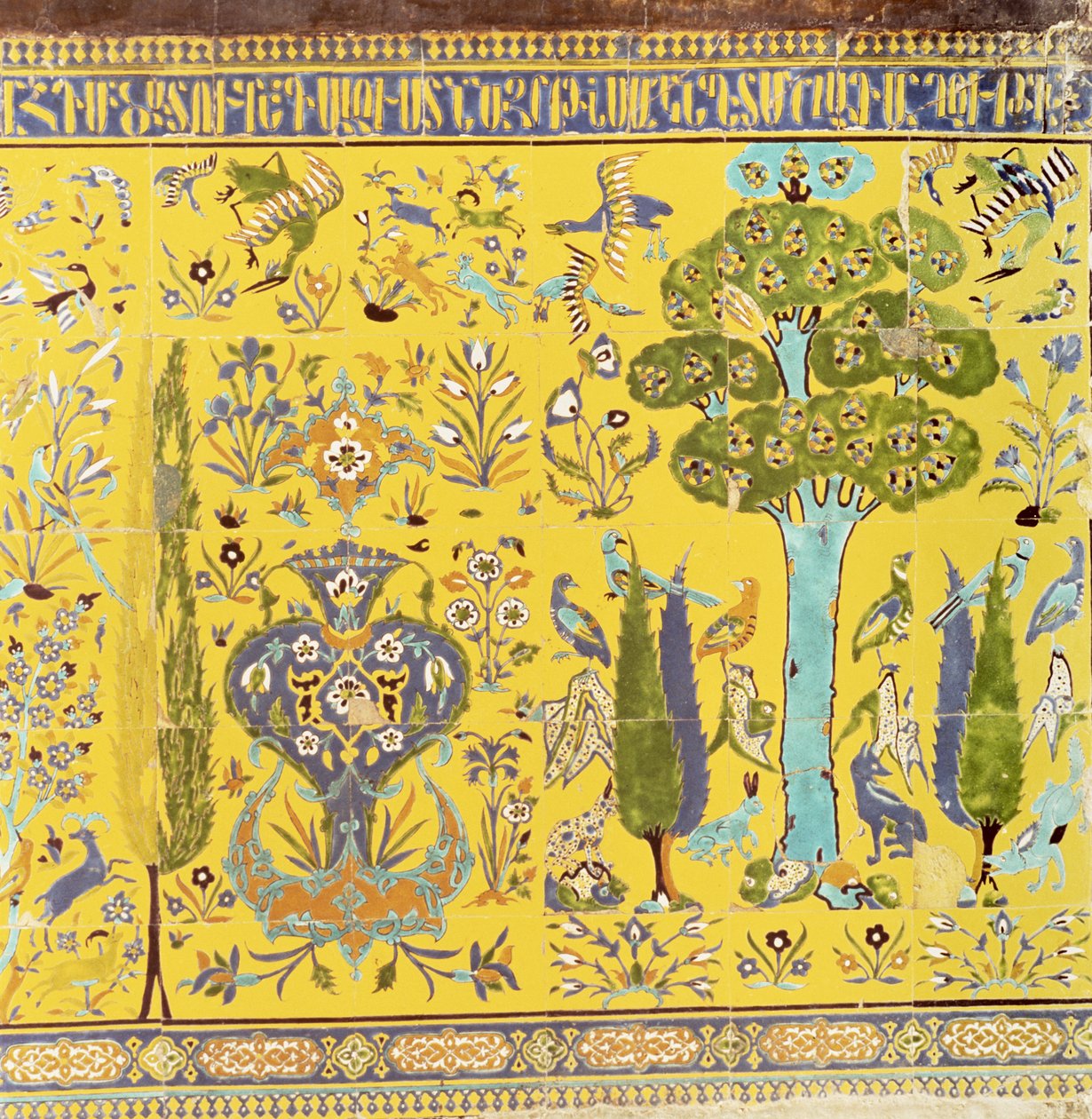 Detail spodní části obkladu vnitřní stěny, kostel dokončený v roce 1613 (keramika) od Armenian School