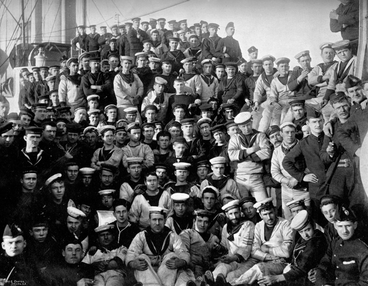 Společnost křižníku první třídy, HMS Imperieuse, 1896 od Arthur Debenham