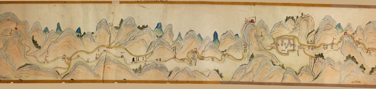16 000. dodávané. Orientováno na sever vpravo. Reliéf zobrazený obrázkově. Pohled z ptačí perspektivy. Pokrývá řeku Wei v Baoji Xian, Shanxi Sheng až Shu Dao na hranici Shanxi-Sichuan. Zobrazuje osady, odpočívadla, nádraží, hostince, chrámy, horské průsmyk od Arthur W. Hummel