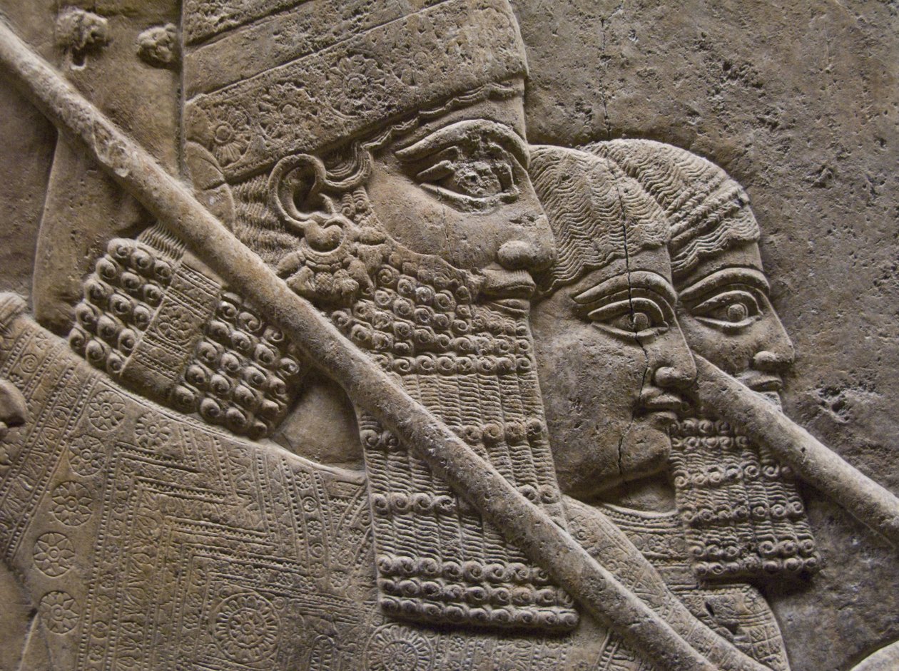 Král Ashurnasirpal II během královského lovu na lva, 7. století. před naším letopočtem od Assyrian