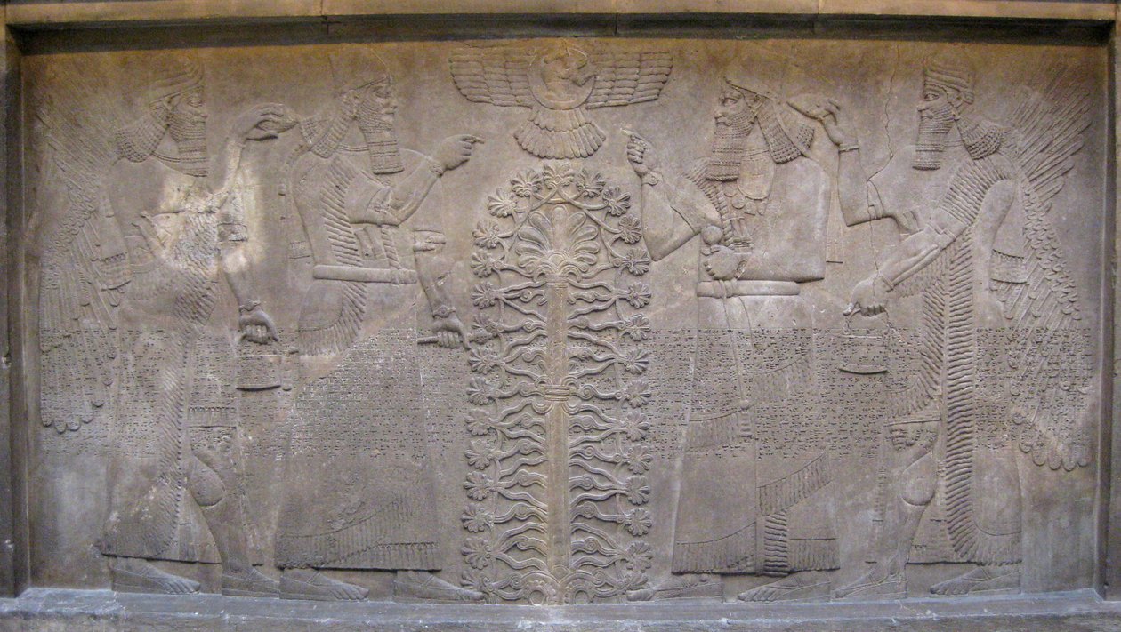 Reliéf se dvěma postavami Ashurnasirpala, okřídlených mytologických bytostí a boha Ashur, před Stromem života, 885-860 př.n.l. od Assyrian