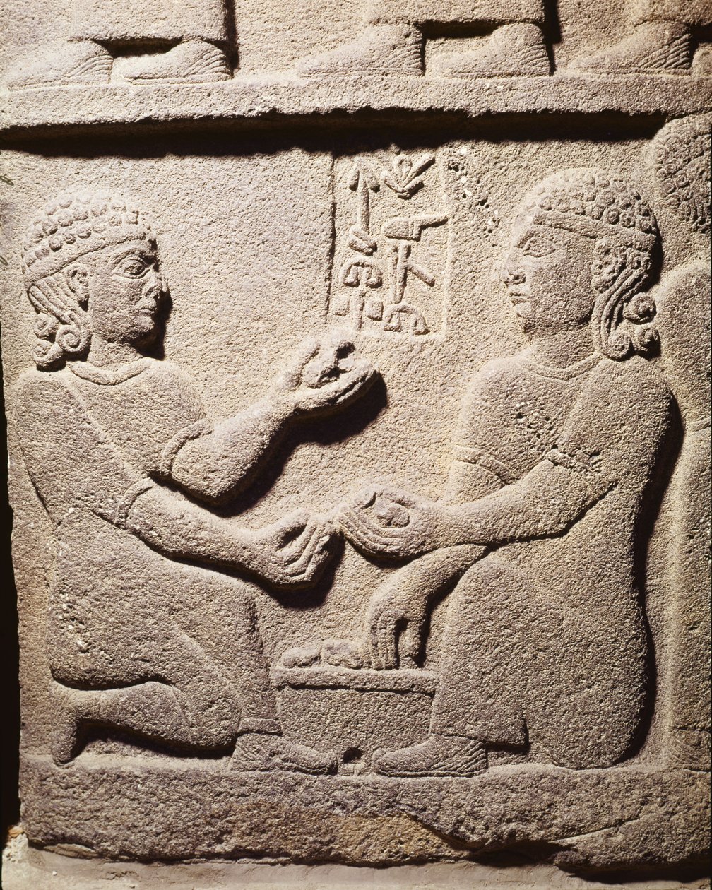 Reliéf zobrazující syna krále Ararase z Karchemišu v Turecku, novochetitů, 10.–8. století před naším letopočtem od Assyrian School