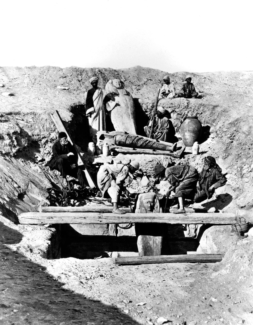 Memphis Sakkára, Egypt, 1893 od Auguste Edouard Mariette
