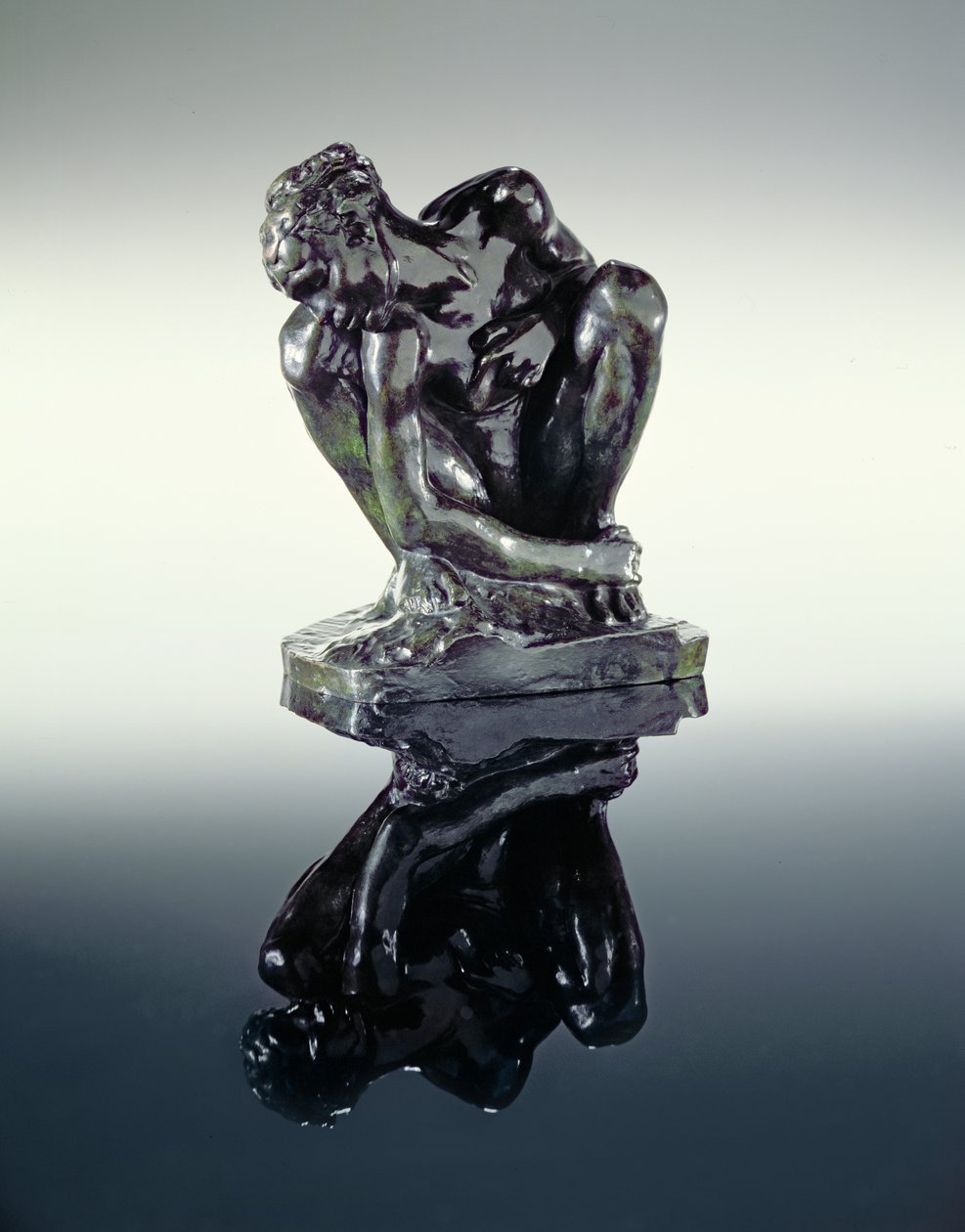 Přikrčený akt od Auguste Rodin