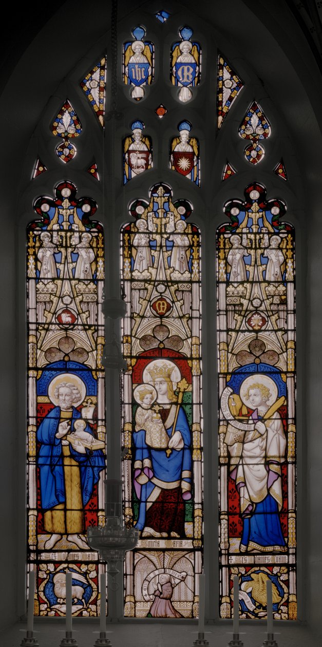 Okno apsidy se sv. Janem Křtitelem, Pannou a dítětem a sv. Janem Evangelistou, 1841-42 od Augustus Welby Northmore Pugin