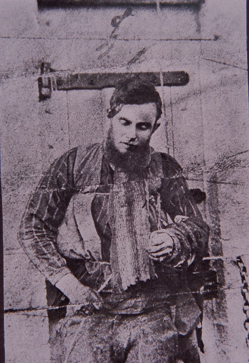 Člen Kelly Gangu Joe Byrne po smrti, 29. června 1880 (černobílá fotografie) od Australian Photographer