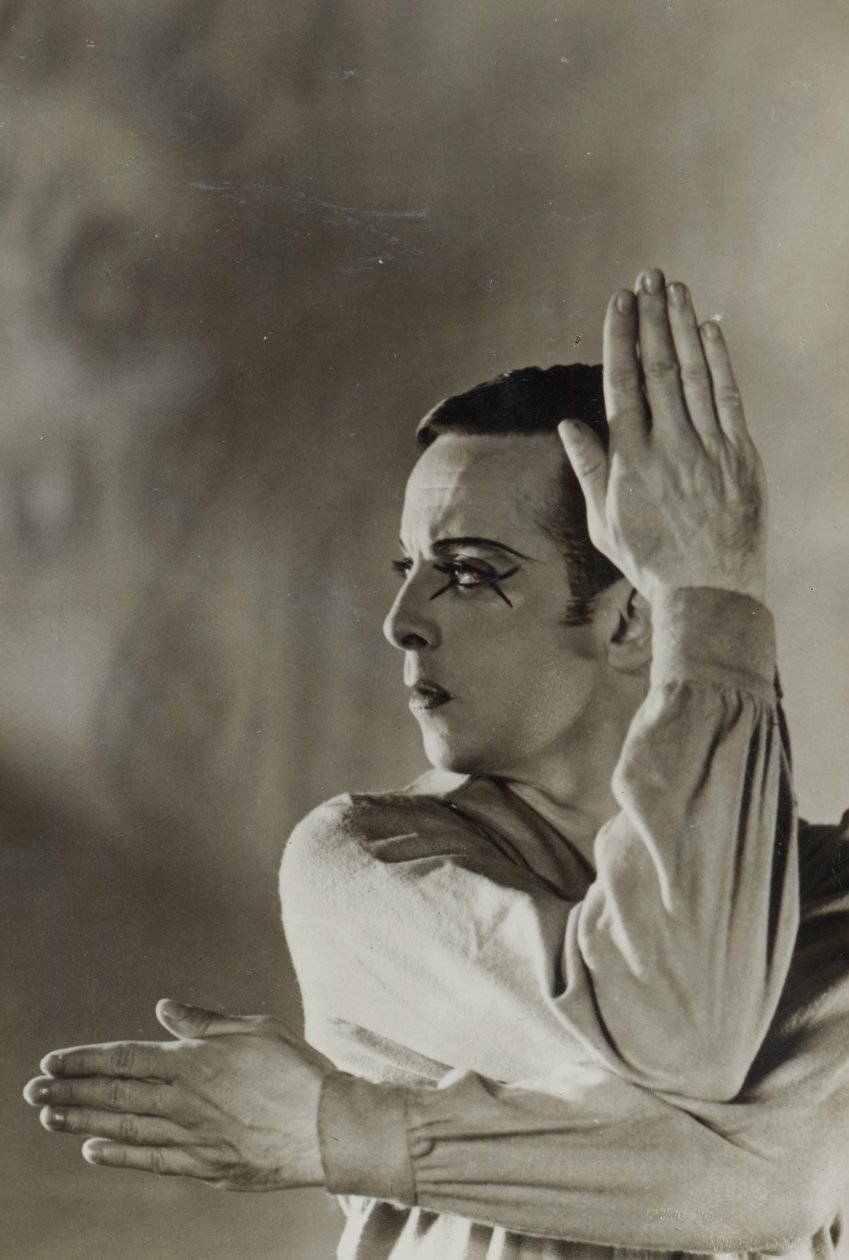 Pohlednice Roberta Helpmanna (1909-86) v The Wanderer 1941 od Australian Photographer