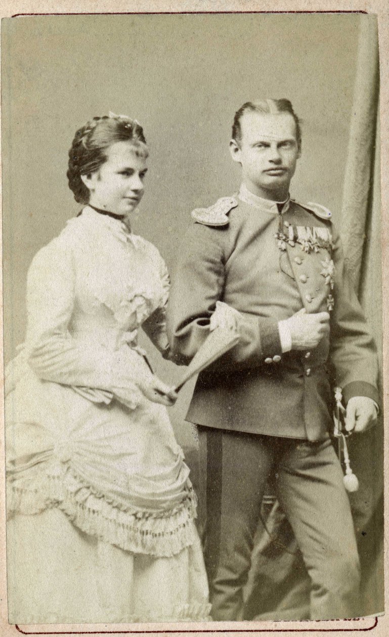 Portrét Gisele Louise Marie, rakouské arcivévodkyně a princezny z Baviere (1856-1932) s princem Leopoldem z Baviere (1846-1930). Sbírka fotografií „“ Vojákům včerejška““. od Austrian Photographer