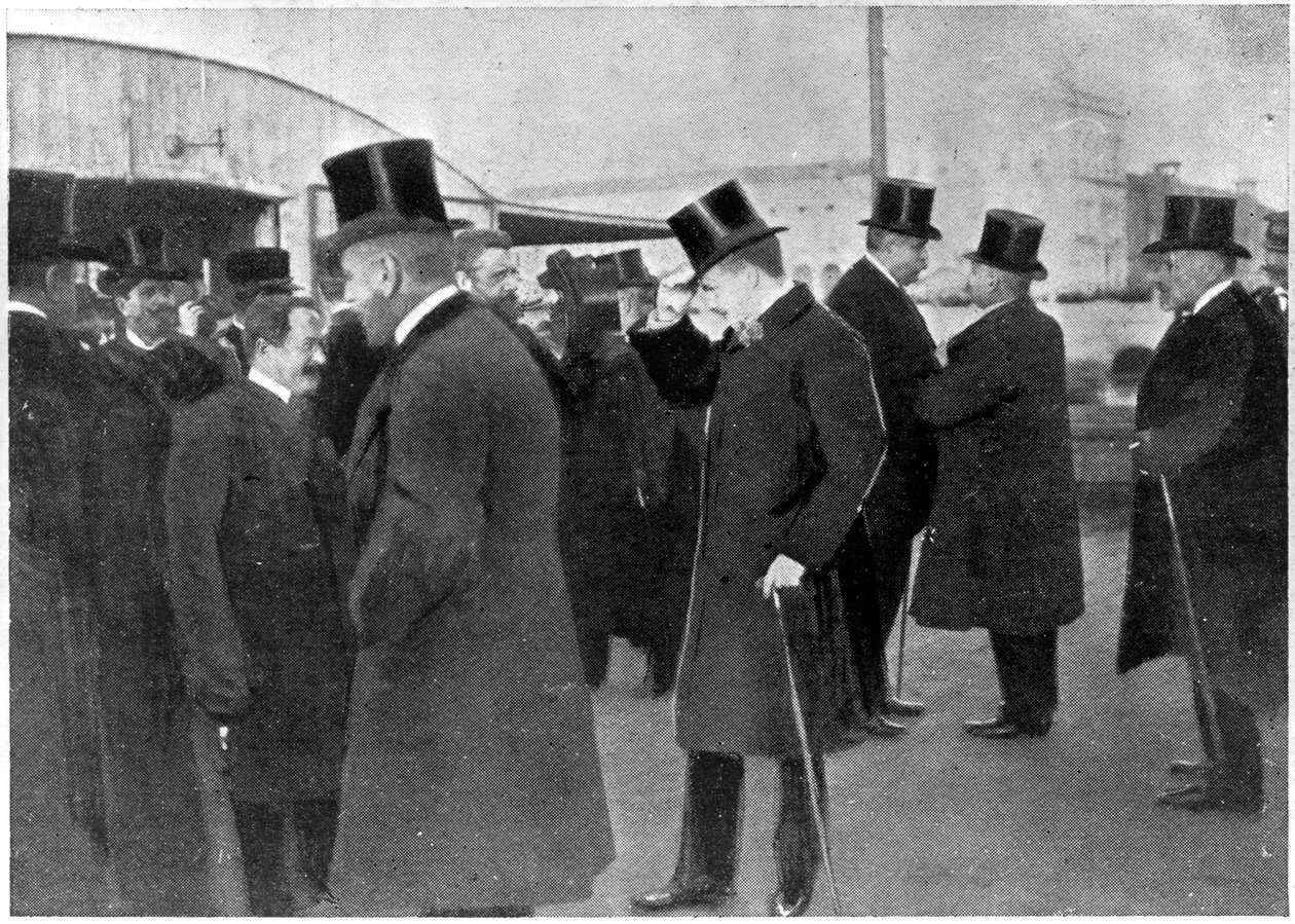 Scéna atentátu na arcivévodu Františka Ferdinanda a jeho manželku Sophii, vévodkyni z Hohenbergu, 1914 od Austrian Photographer