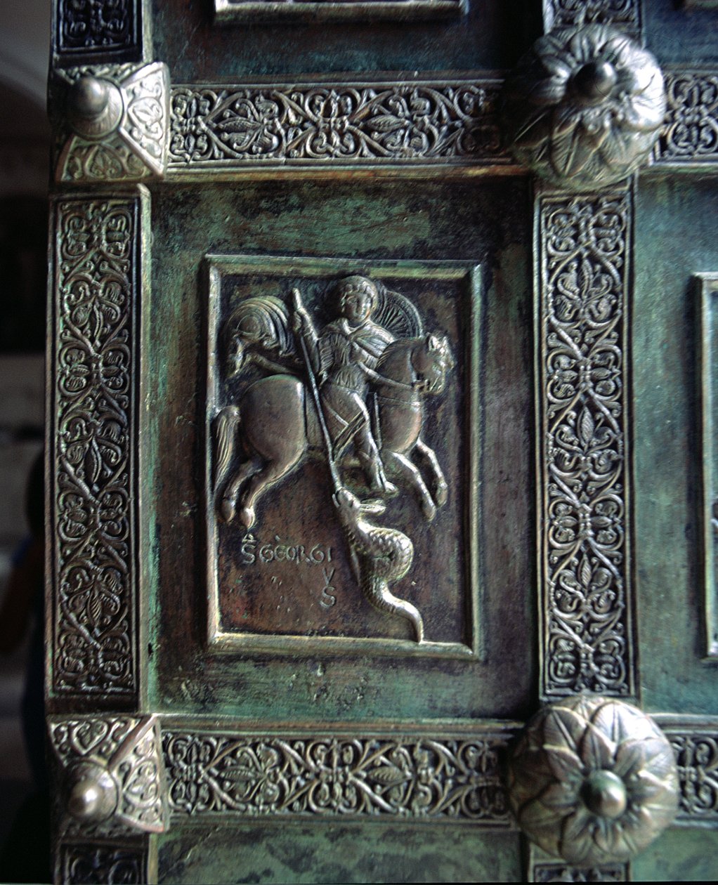 Svatý Jiří a drak, reliéfní panel od hlavních dveří (bronz) od Barisano da Trani