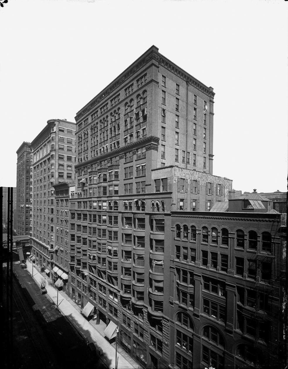 Dearborn Street severně od Kongresu, Chicago, Illinois, USA, cca 1905 (černobílá fotografie) od Barnes and Crosby