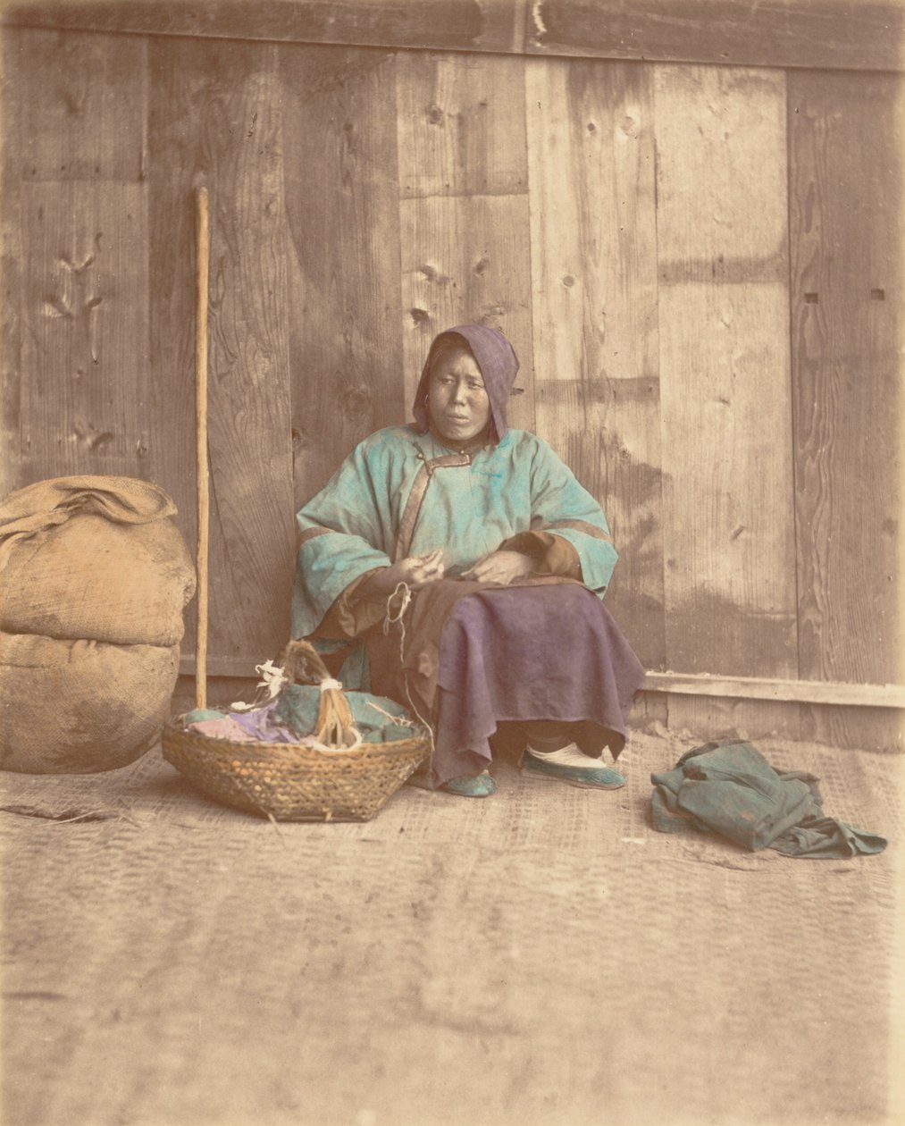 [Číňanka sedící s košíkem], 70. léta 19. století. od Baron Raimund von Stillfried