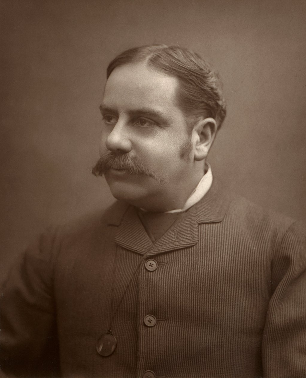 Alfred E Watson , britský divadelní kritik, 1886 od Barraud