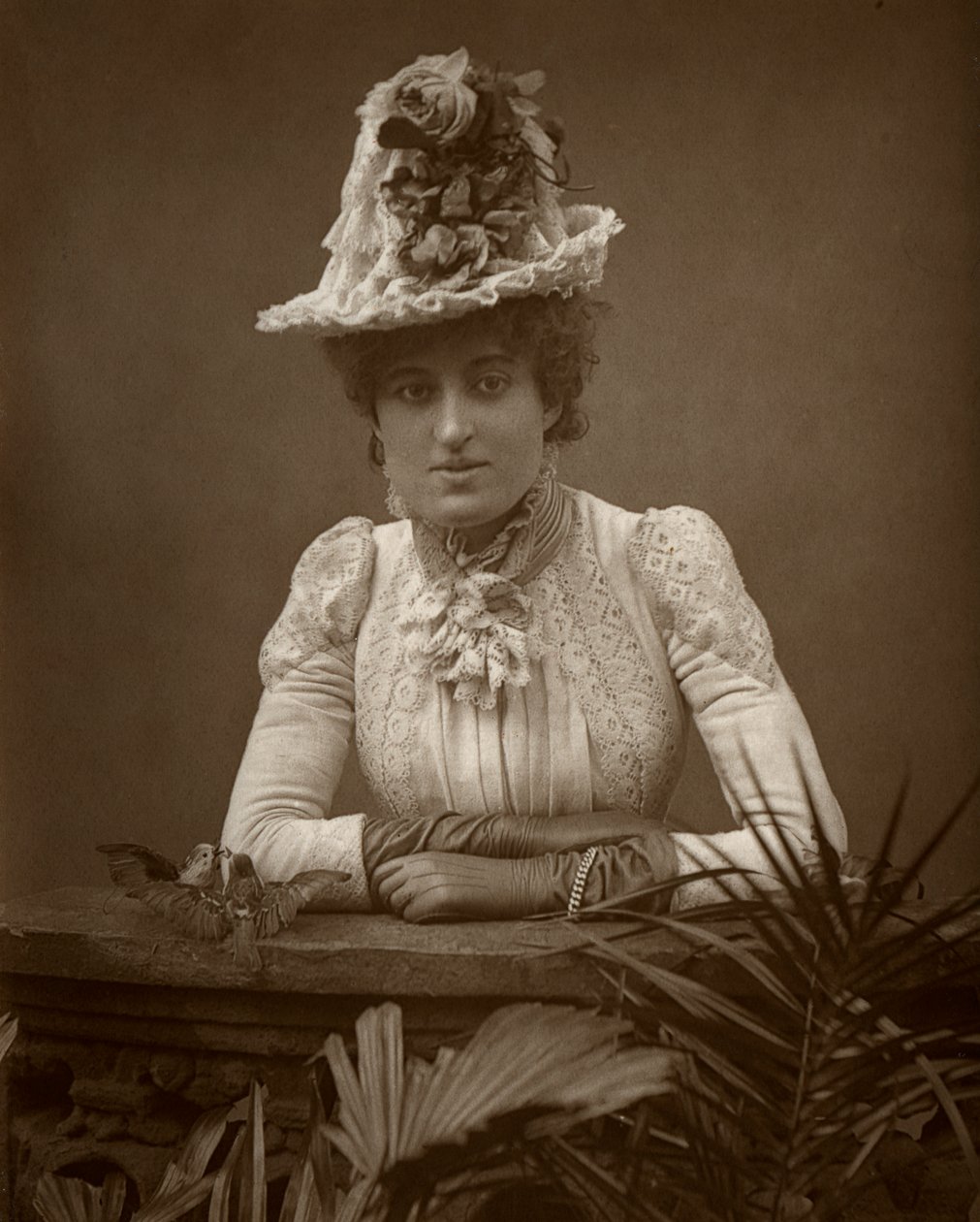 Britská herečka Cissy Grahame ve filmu Kapsář, 1886. od Barraud
