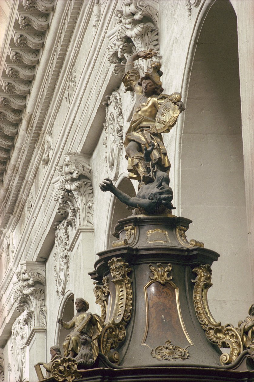 Kazatelna, nazývaná také Kazatelna pravdy, detail: Michael a drak, 1749 (zlacení, dřevo a intarzie) (viz také 252679 a 252681). od Bavarian school
