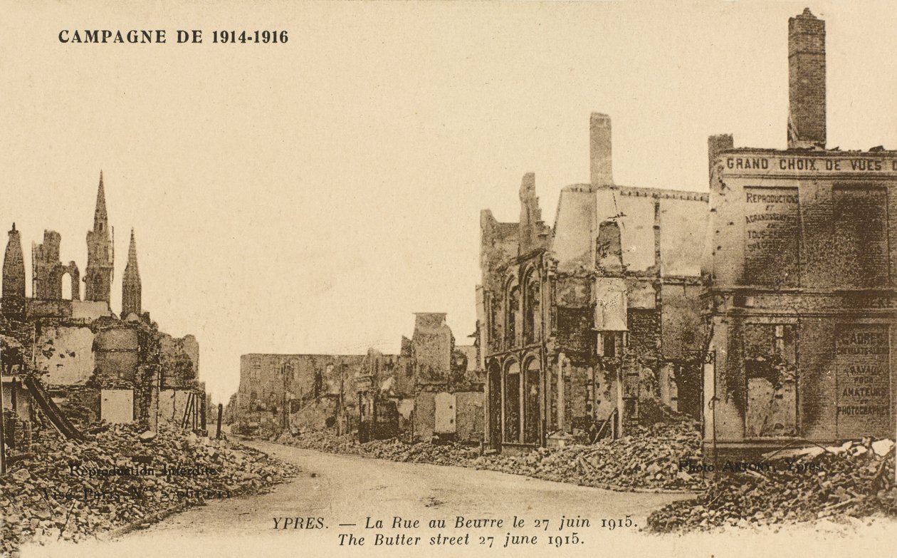 Rue au Beurre, 27. června 1915 od Belgian Photographer