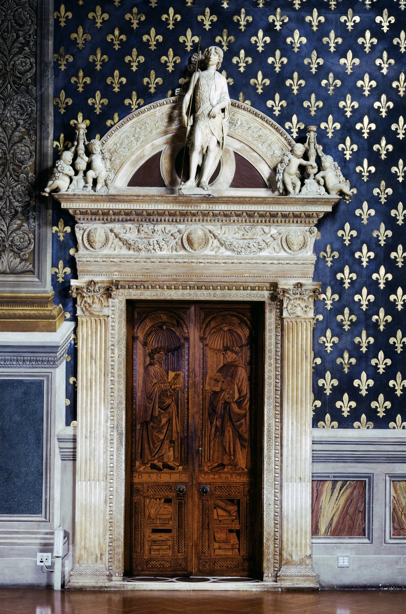 Rám dveří v Sala dei Gigli s vyobrazením svatého Jana Křtitele, 1470 (mramor) (viz také 177351) od Benedetto da Maiano