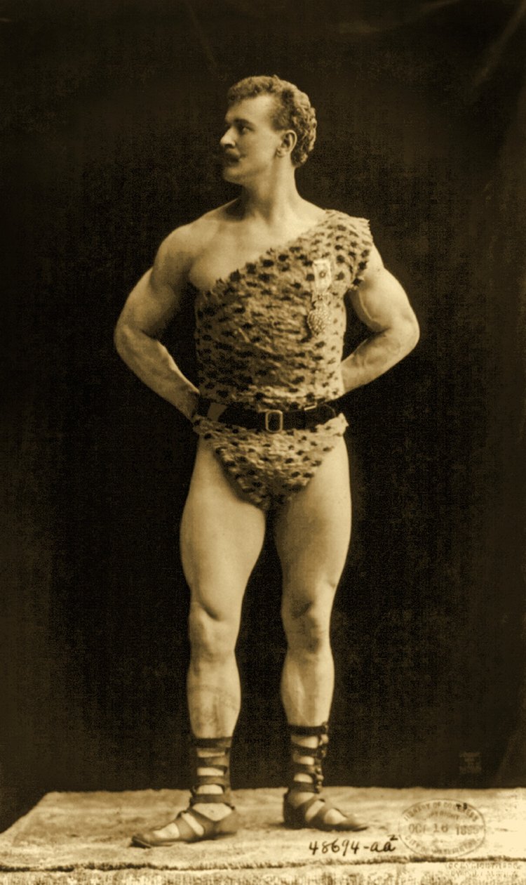 Eugen Sandow, v klasické starověké řecko-římské póze, kolem roku 1894 od Benjamin J. Falk