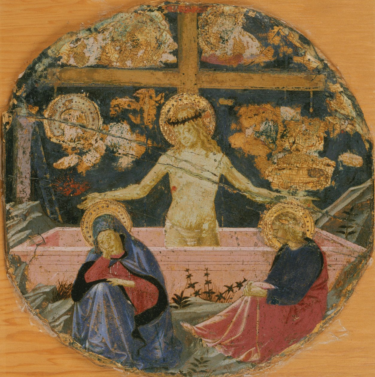 Připsáno Benozzovi Gozzolimu - Bolestný muž s truchlící Pannou, svatým Janem Evangelistou a symboly umučení, asi 1447 od Benozzo Gozzoli