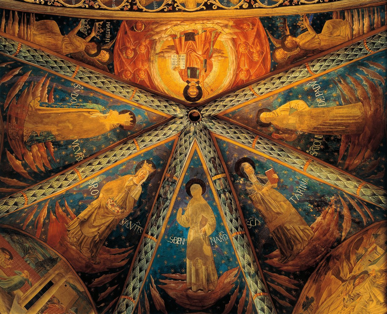 Itálie, Montefalco, Klenba apsidy kostela svatého Františka Malované svatými od Benozzo di Lese di Sandro Gozzoli