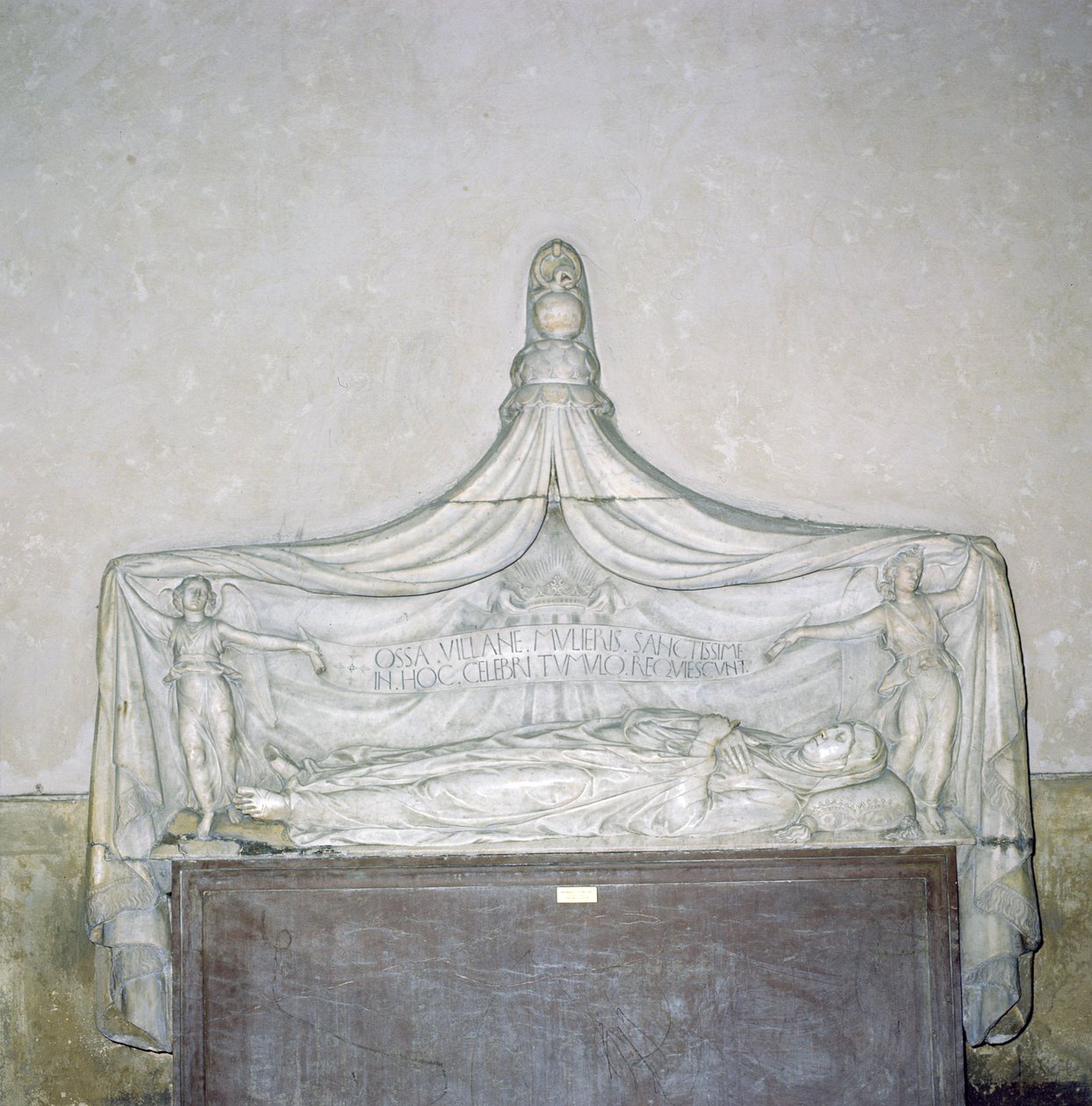 Hrobka blahoslavené Villany delle Botti († 1361) 1451 (mramor) od Bernardo Rossellino