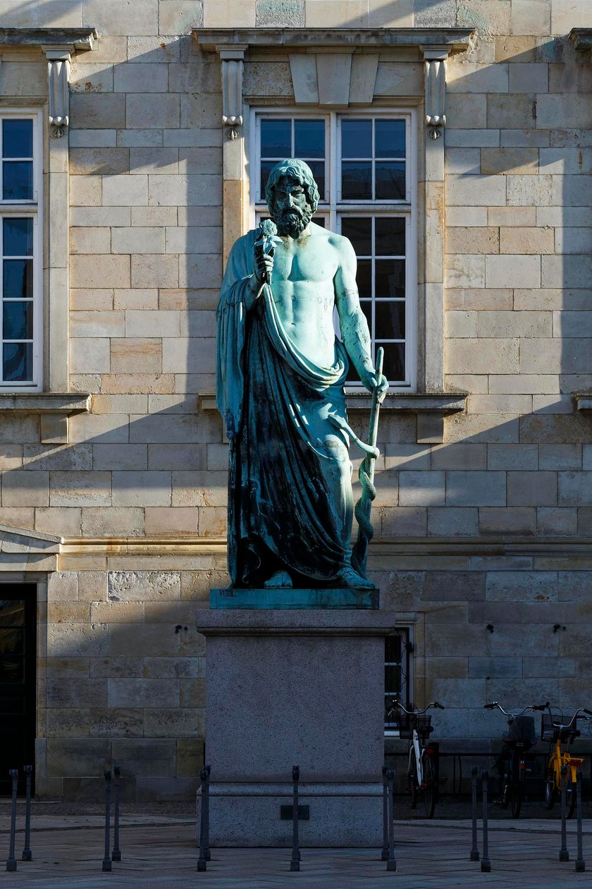 Asklépios od Bertel Thorvaldsen