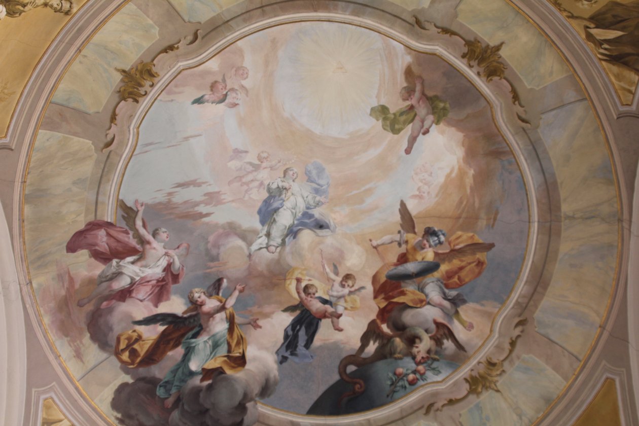 Madona v kostele v Pratu (Busto Arsizio) - fresky na stropě od Biagio Bellotti