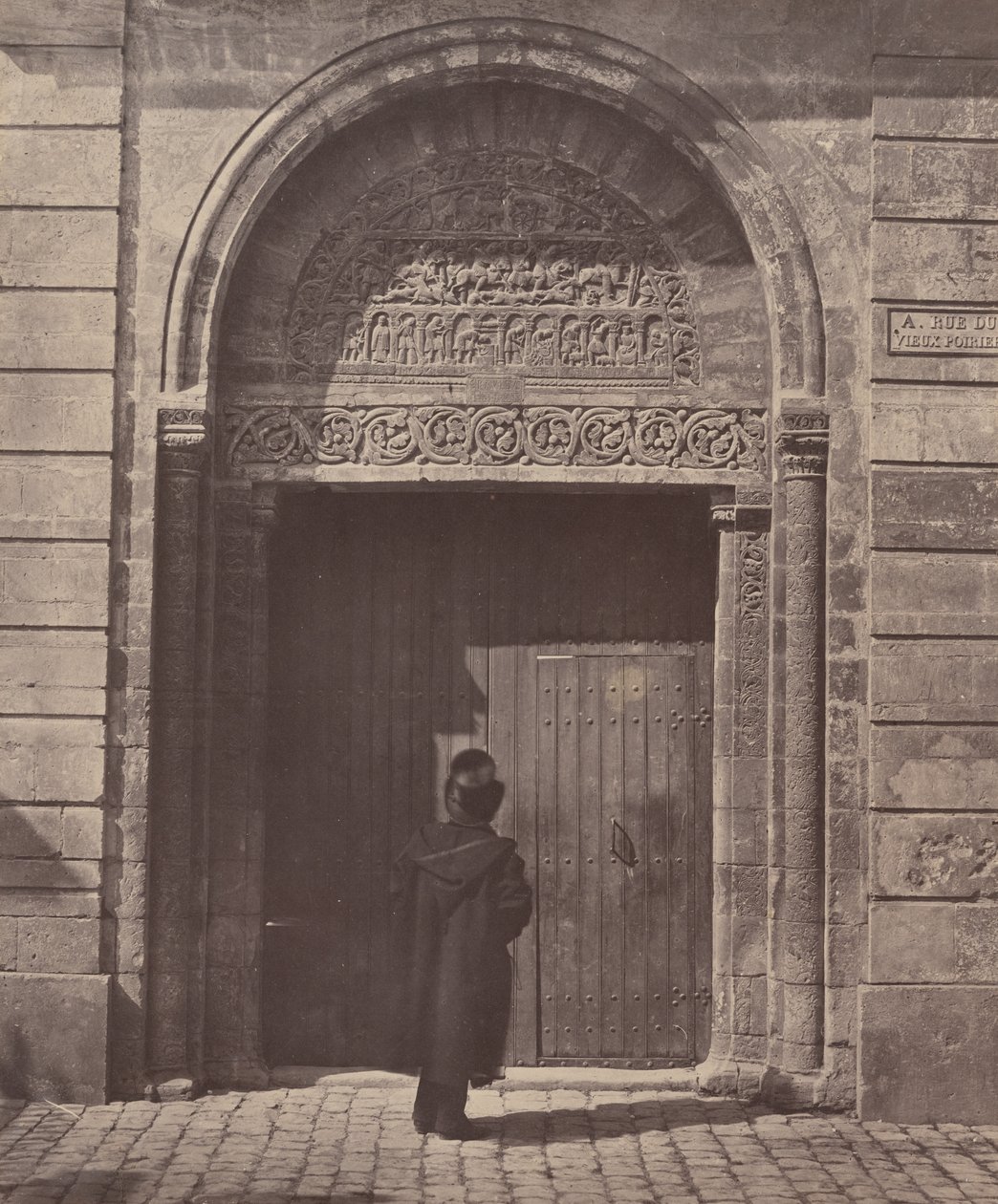Portál svatého Ursína v Bourges, rue du Vieux Poirier od Bisson Frères