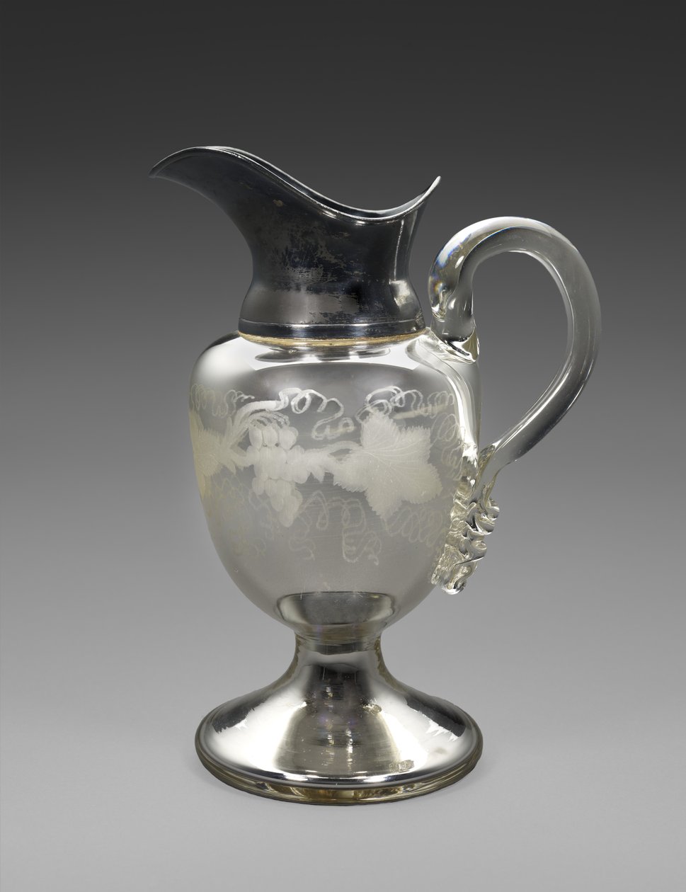 Džbán, c. 1865-1871 (stříbřené sklo, stříbrný talíř, korek, papír) od Boston Silver Glass Company