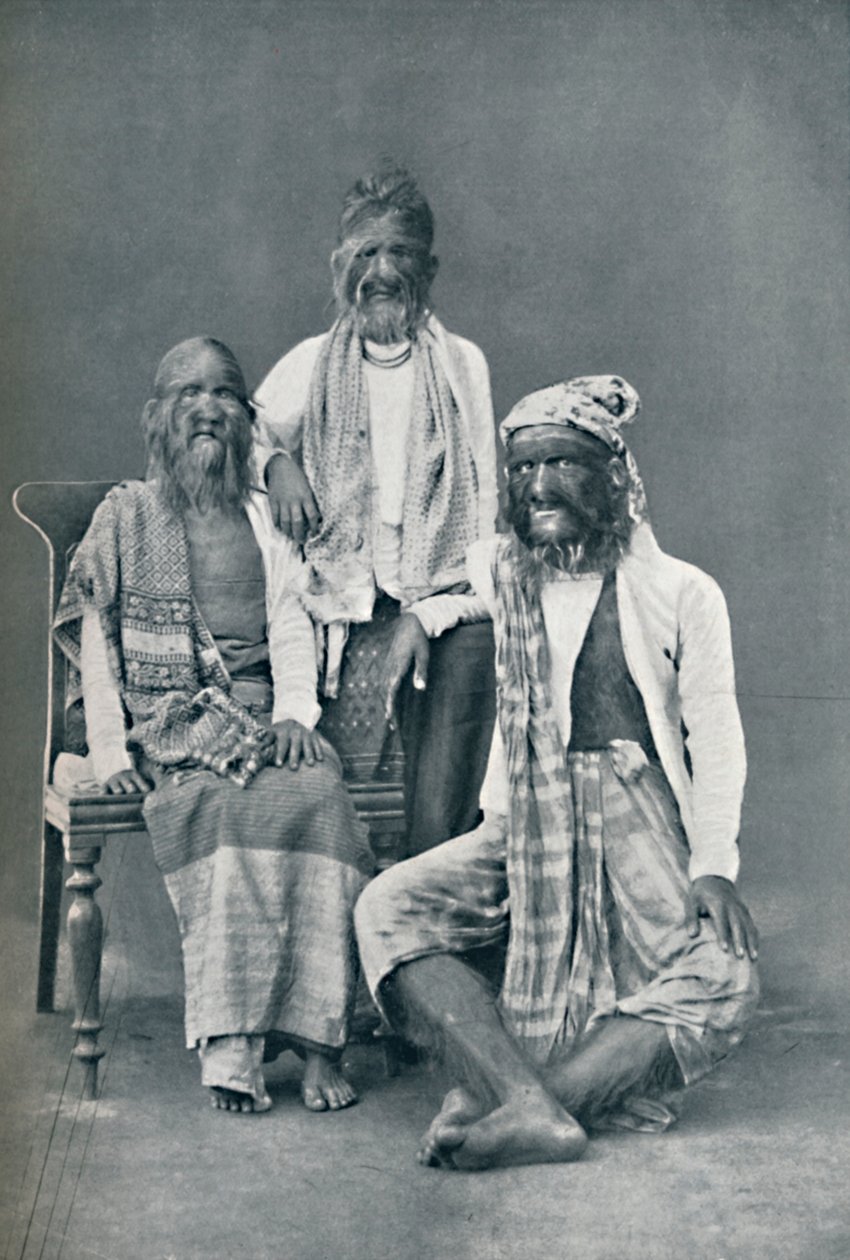 Chlupatá rodina z Mandalay, Barma, 1902 od Bourne and Shepherd